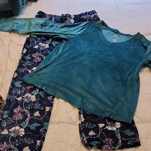 Croft and BarrowTeal Pajama Set